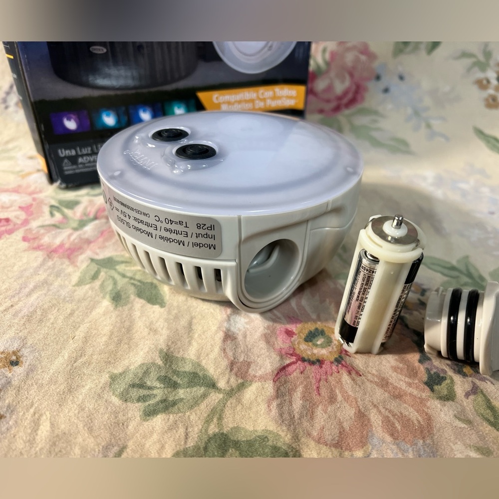 Intex LED Pool Light - Green - Picture 3 of 16
